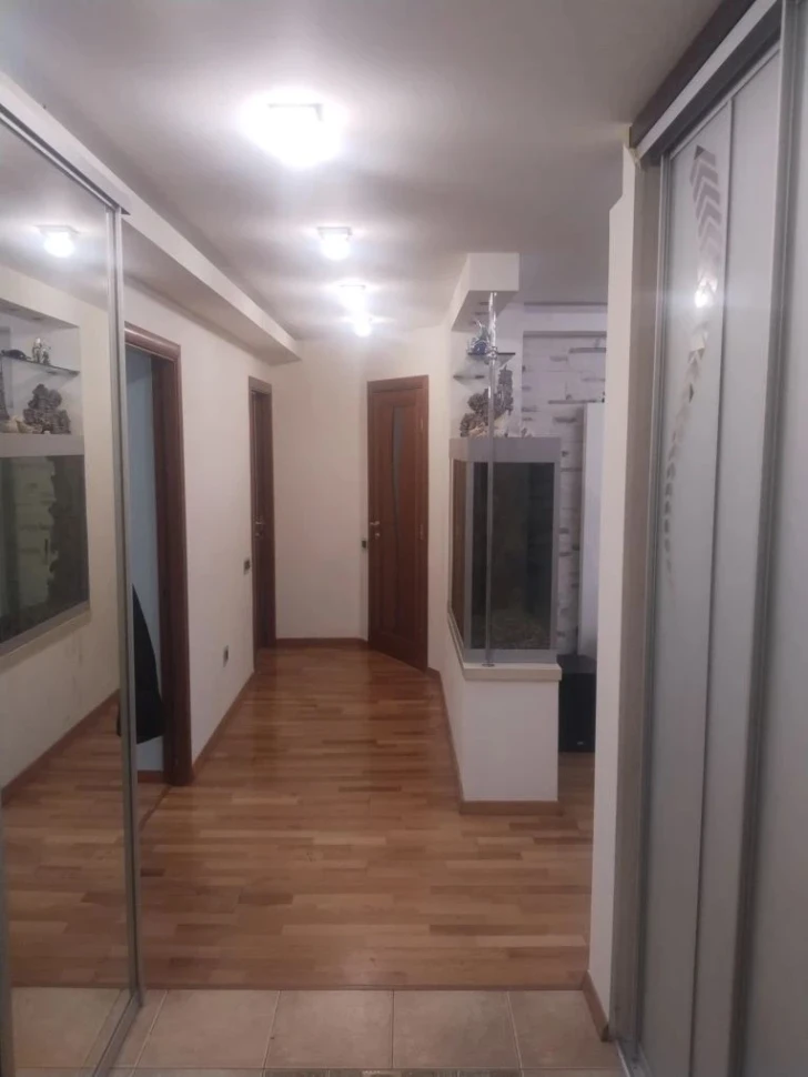 Продается 4 - х комнатная квартира, ул. Университетская дом 118 Б, арт. 5332