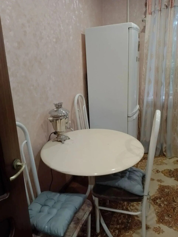 Сдается 3 - х комнатная квартира, ориентир "Черемушки"( Даки), К7, арт. 574