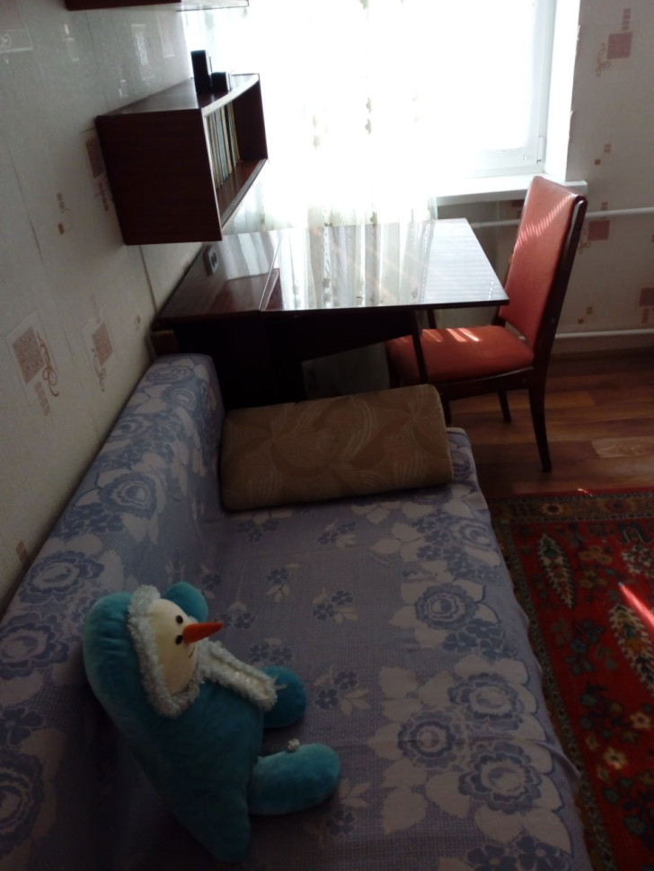 Сдается 3-х комнатная квартира, ориентир Заперевальная, школа 136, арт. 428