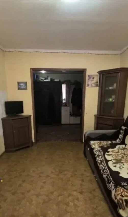 Продается 1 комнатная квартира, ул. Независимости, ориентир "Караван", арт. 6177