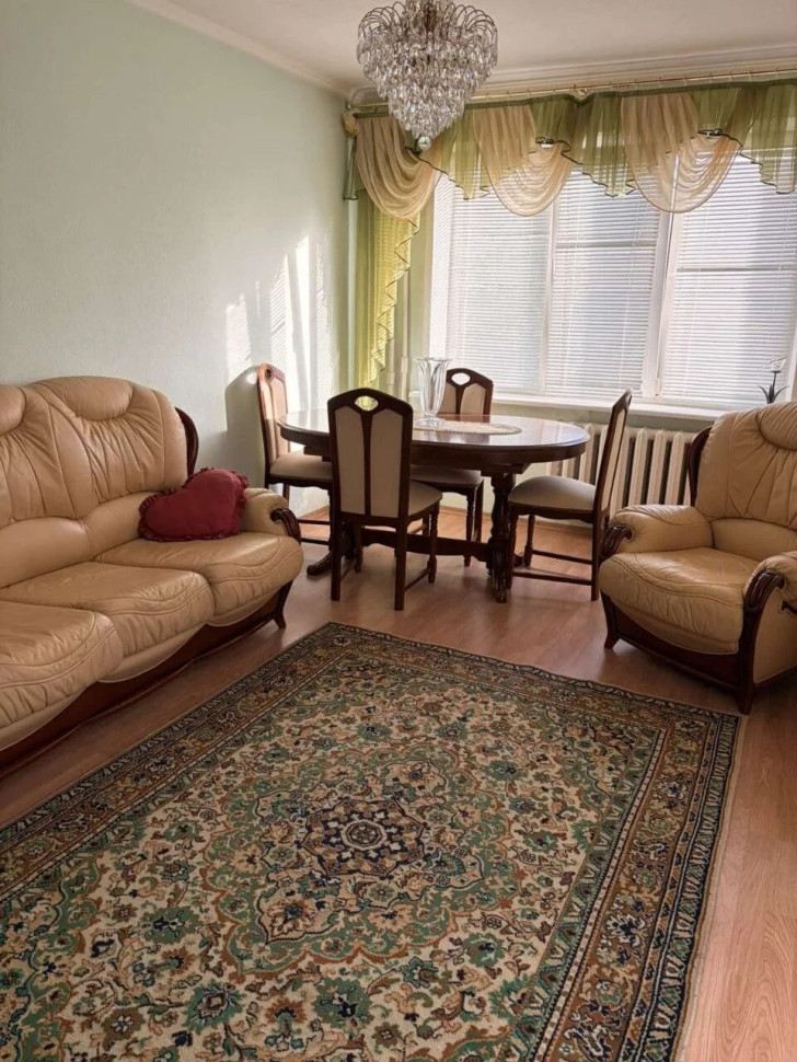 Продается 4-х комнатная квартира, ул. Шекспира, дом 23, арт. 6255