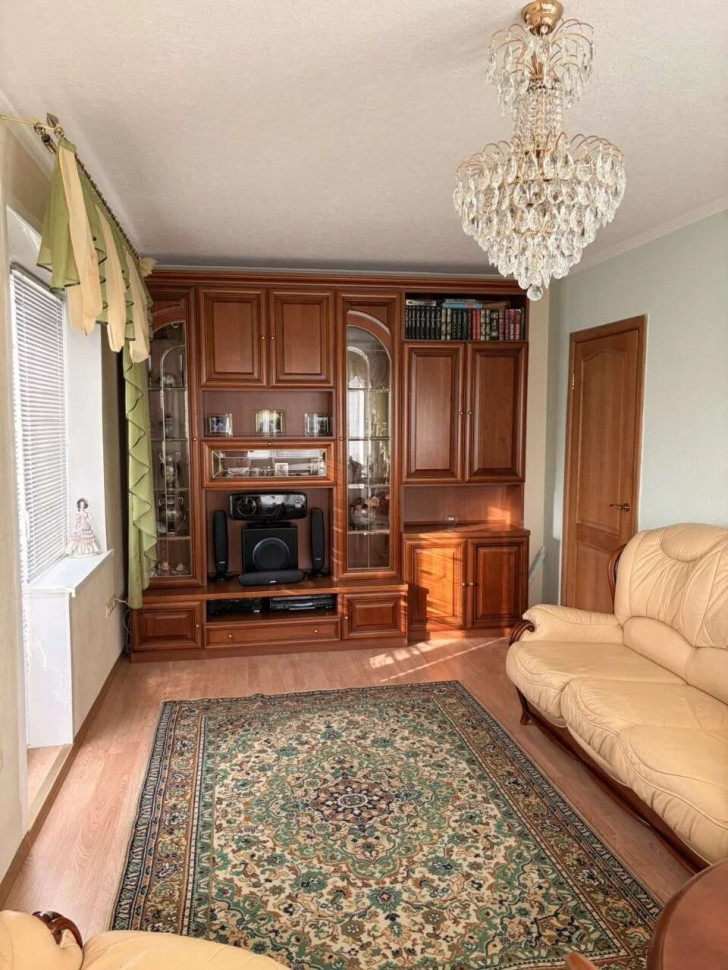 Продается 4-х комнатная квартира, ул. Шекспира, дом 23, арт. 6255