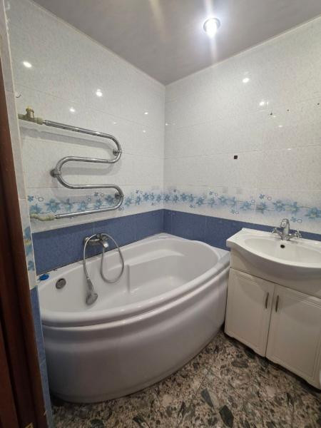 Продается 3 - х комнатная квартира, ул. Петровского, мкр. Текстильщик, арт. 5249