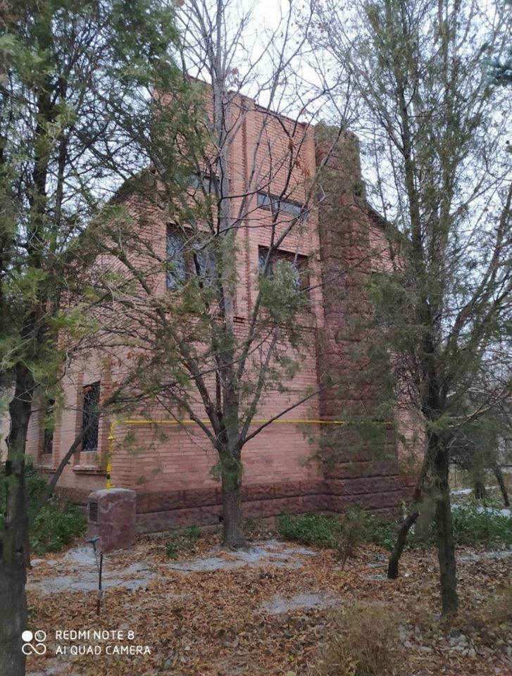 Продаю Дом в три этажа. 305 м2 БОССЕ