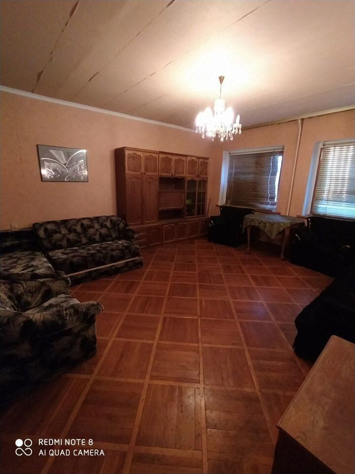 Продаю Дом в три этажа. 305 м2 БОССЕ