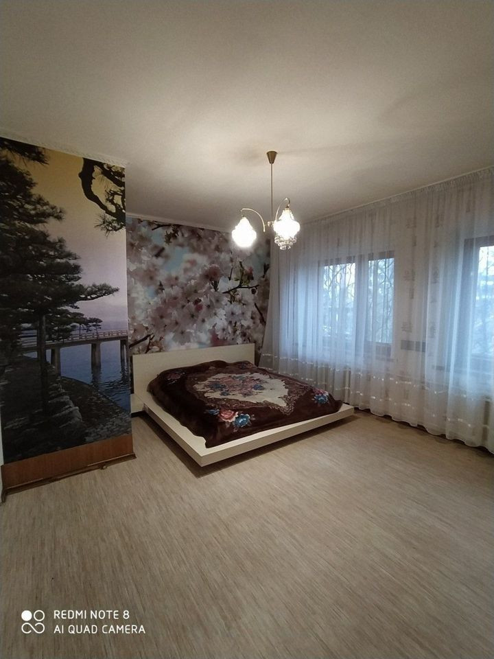 Продаю Дом в три этажа. 305 м2 БОССЕ