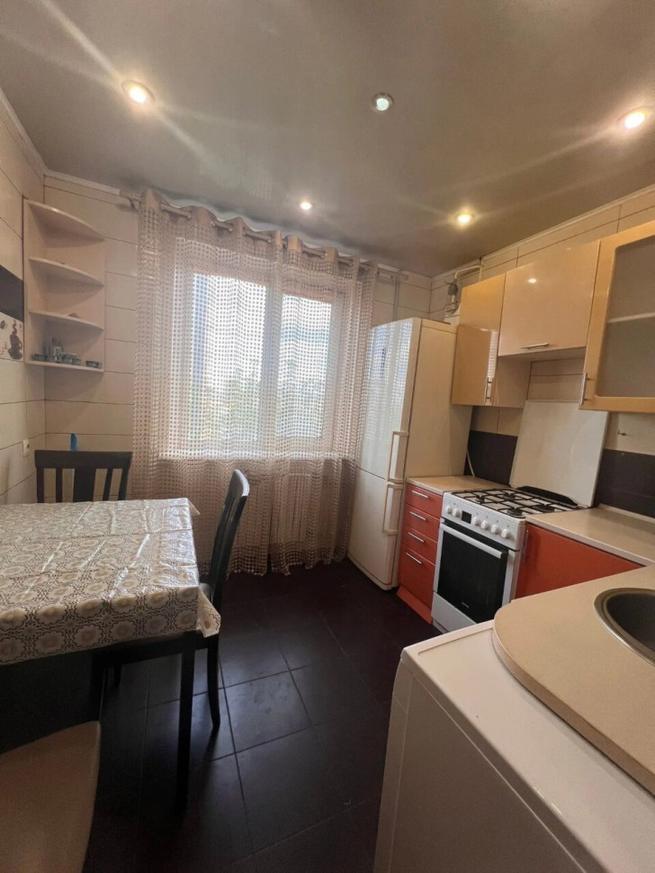 Продается 2 - х комнатная квартира, квартал Шахтерский (ДАКИ), арт. 1298