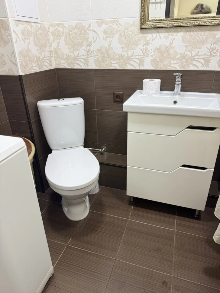 Продается 1 комнатная квартира, ул. Бирюзова- 2, арт. 5874