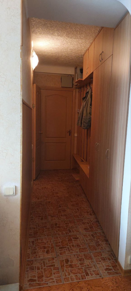 Сдам 3 - х комнатную квартиру, Пр Ильича 79