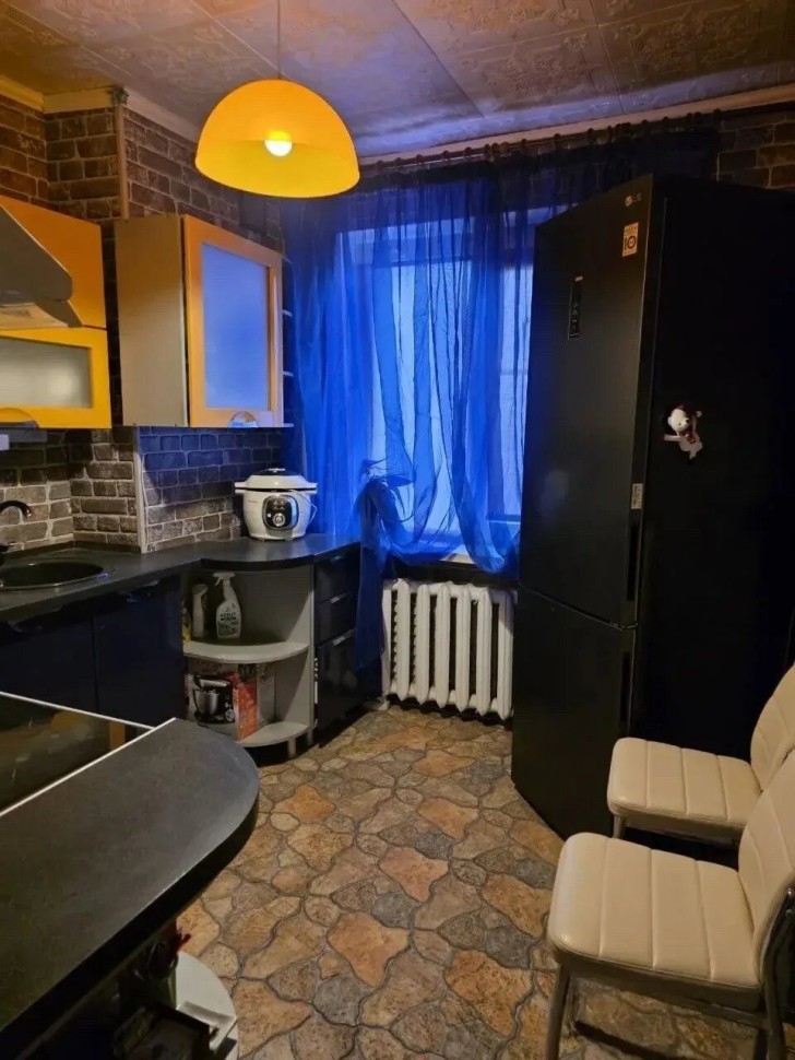 Продается 2 - х комнатная квартира, ул. Химиков, арт. 5690