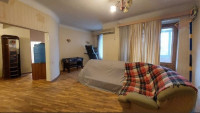 Продается 4 - х комнатная квартира, ул. Артема, арт. 5808