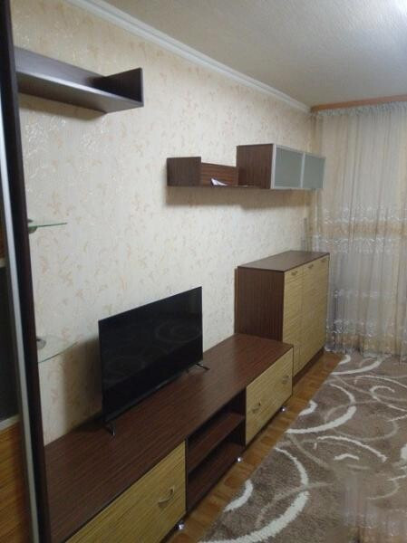 Продаю 1 комнатную квартиру, Зеленый. арт 835