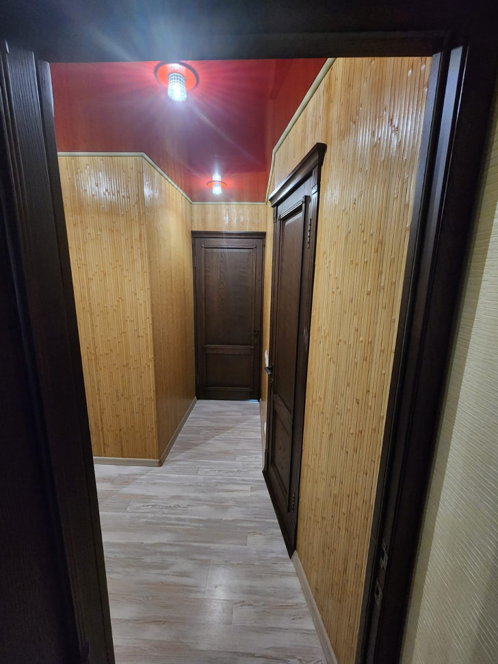 Продается 4 - х комнатная квартира, пр. Дзержинского 2