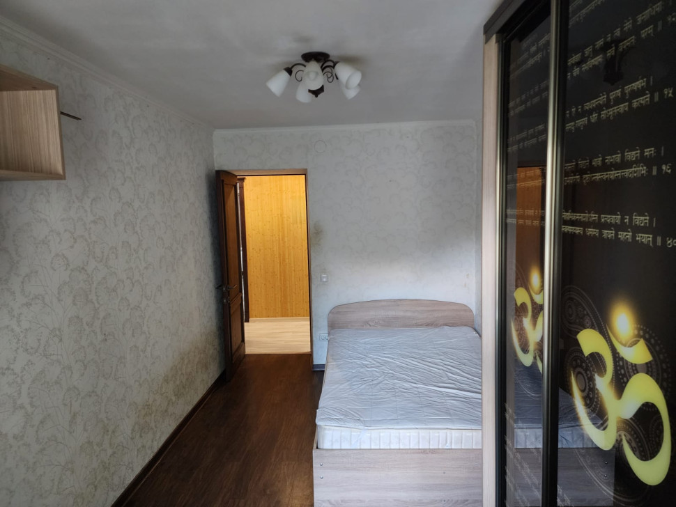 Продается 4 - х комнатная квартира, пр. Дзержинского 2