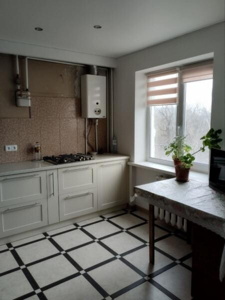Продается 3 - х комнатная квартира, ул. Сомова арт 2258