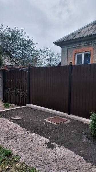 Продаю 3 - х комнатный дом, ул. Бажанова арт 923