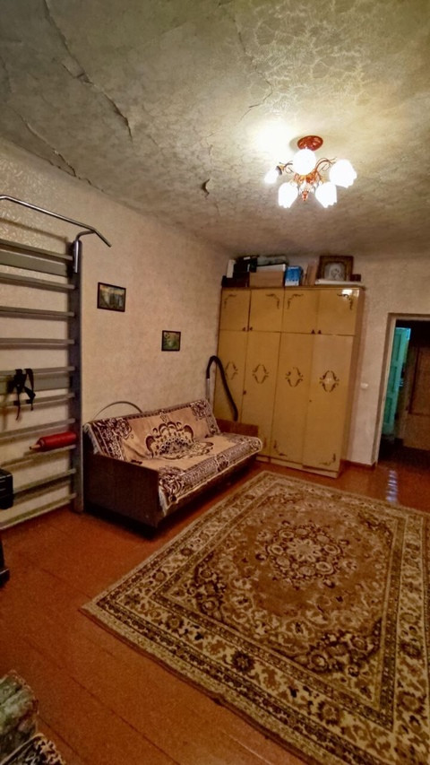 Продается 3 - х комнатная квартира, Азотный арт 3573
