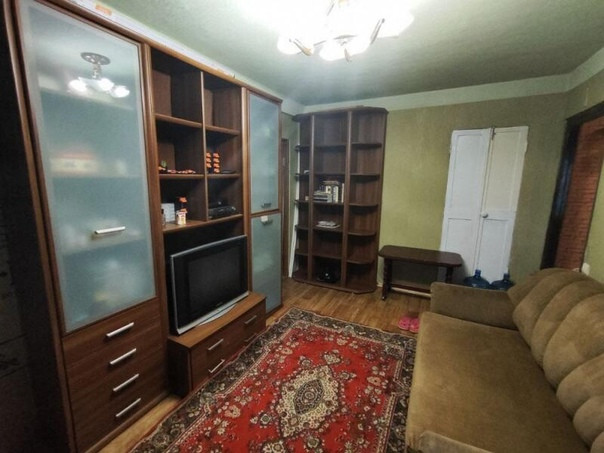 Продаю 3 - х комнатную квартиру, пр. Ватутина. арт 1936