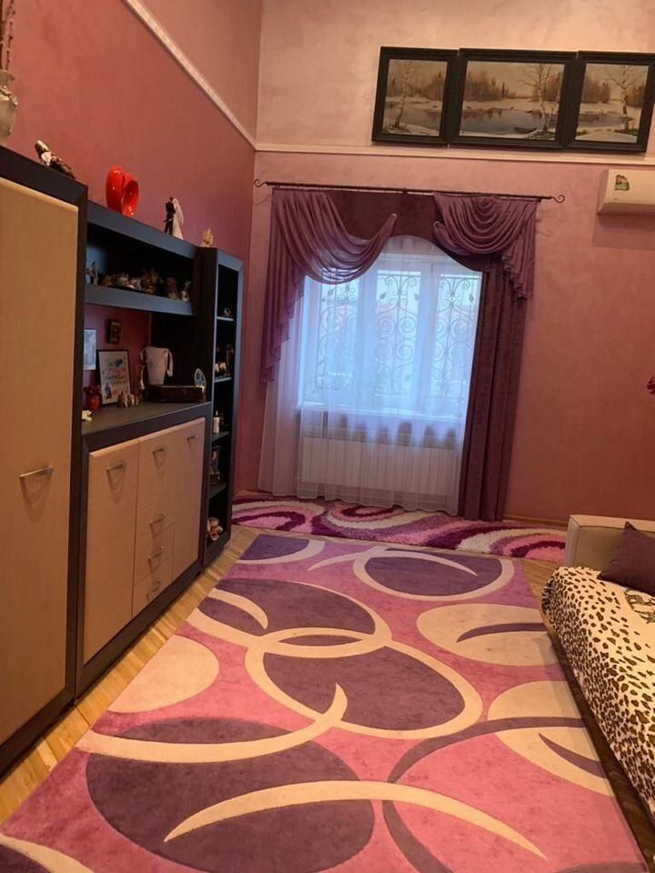 Продается 2 - х этажный дом, ул. Проходчиков, арт. 4715