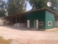 Продается отдельно стоящее коммерческое помещение, ул. Молодых Шахтеров