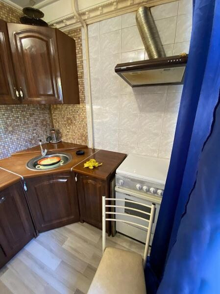 Продам 2 - х комнатную квартиру, ул. Чапаева арт 2001