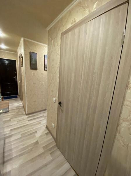 Продам 2 - х комнатную квартиру, ул. Чапаева арт 2001