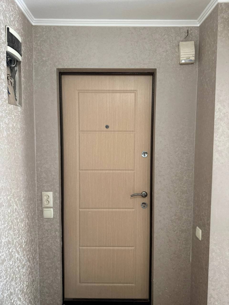 Продается 2 - х комнатная квартира, ориентир Пассаж, 1200