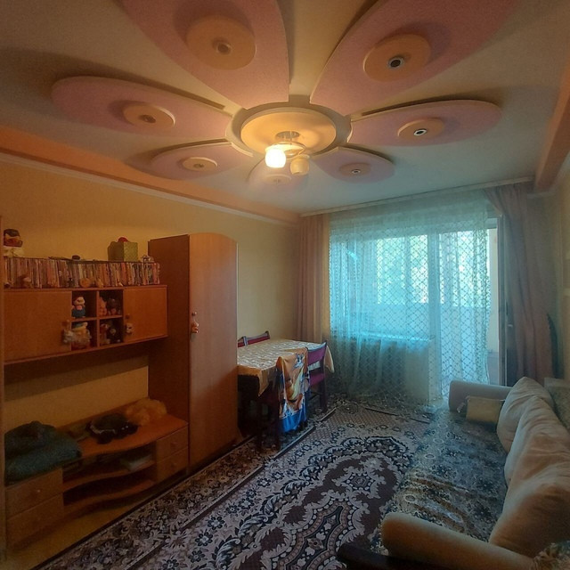 Продается 2 - х комнатная квартира, ул. Коммунистическая арт 2530