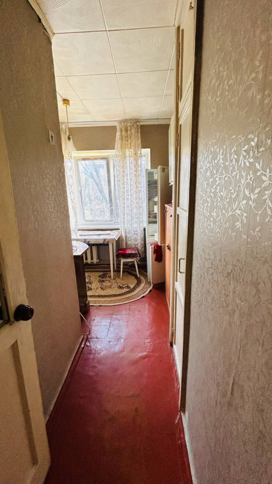 Продается 2-х комнатная квартира, ул. Ленина, ориентир остановка "Почта", арт. 1225