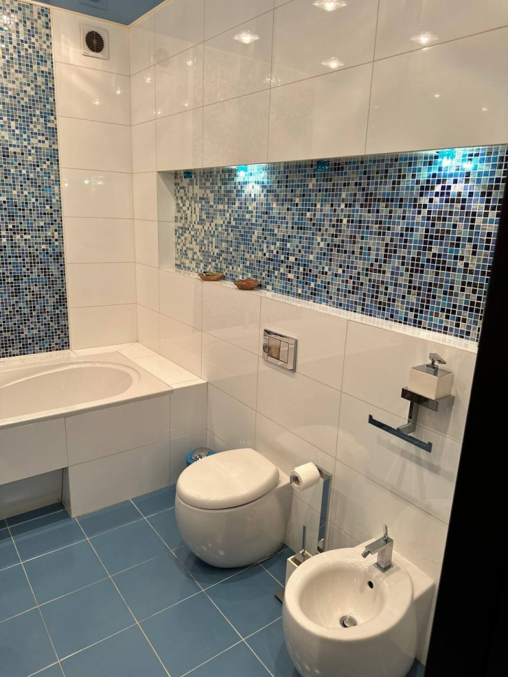Продается 4-х комнатная квартира, пр.-т Ильича, дом 21, ЖК "Альтком", арт. 6151