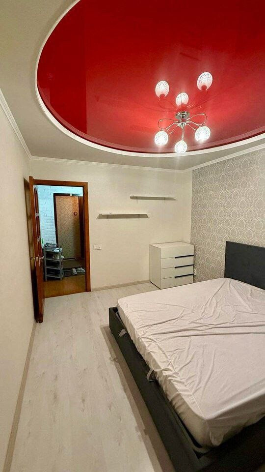 Продается 2 - х комнатная квартира, ориентир Галактика арт 3884