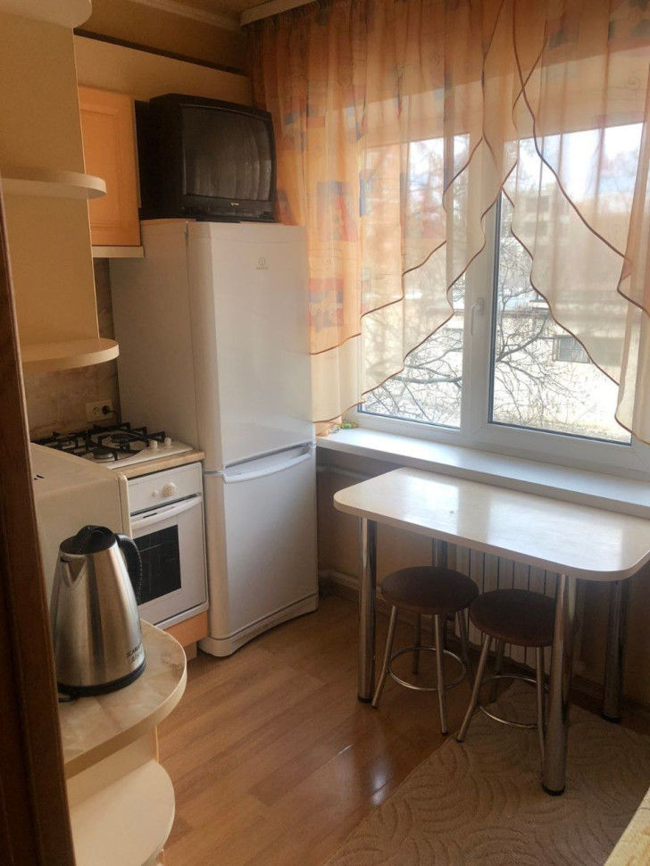 Сдаю 1 комнатную квартиру, пл. Шахтерская, арт. 355