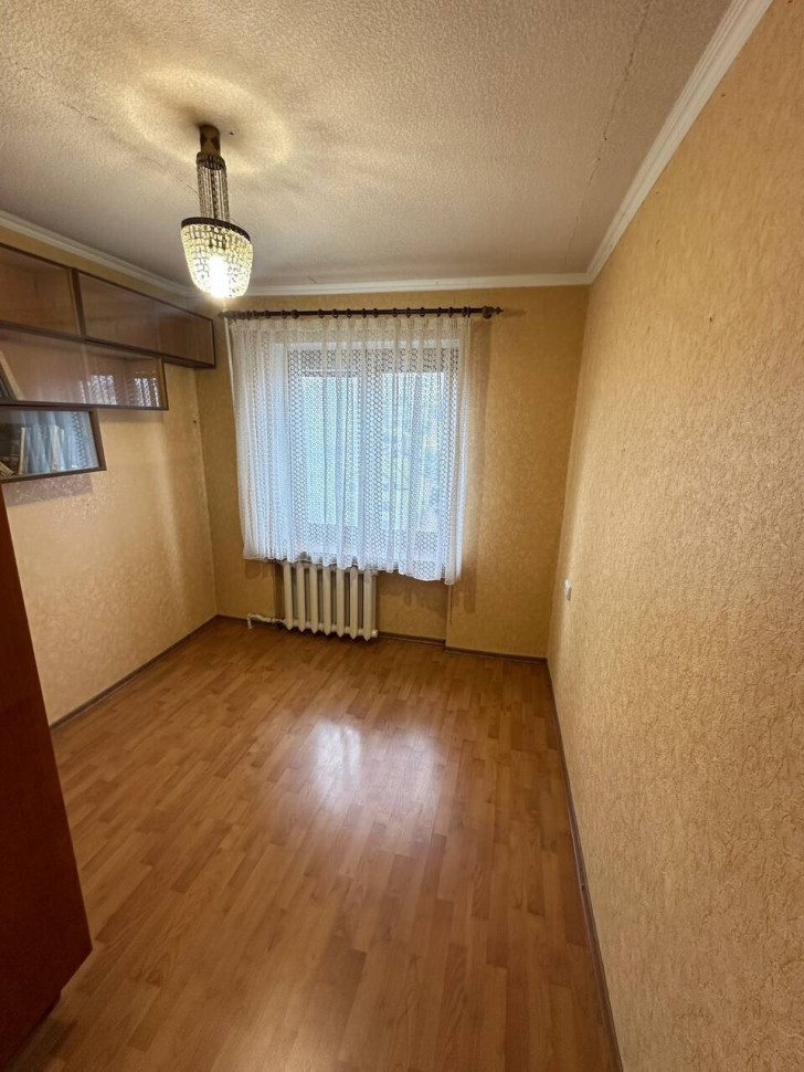 Продается 3 - х комнатная квартира, бул. Школьный арт 4511