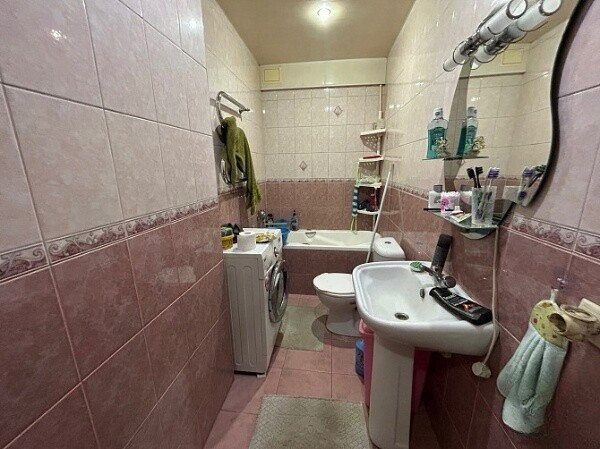 Продается 1 комнатная квартира, универмаг Донбасс арт 2642