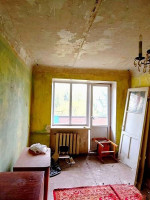 Продаю 3 - х комнатная квартиру, пл. Победы 2304