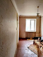 Продаю 3 - х комнатная квартиру, пл. Победы 2304