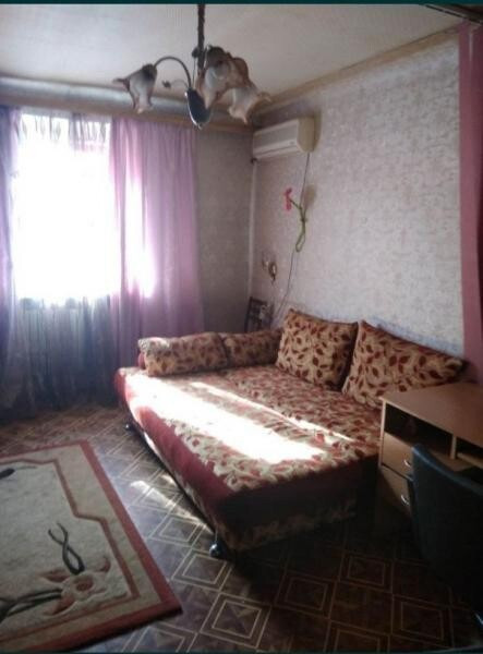 Продаю 1 комнатную квартиру, ул. Университетская арт 2306