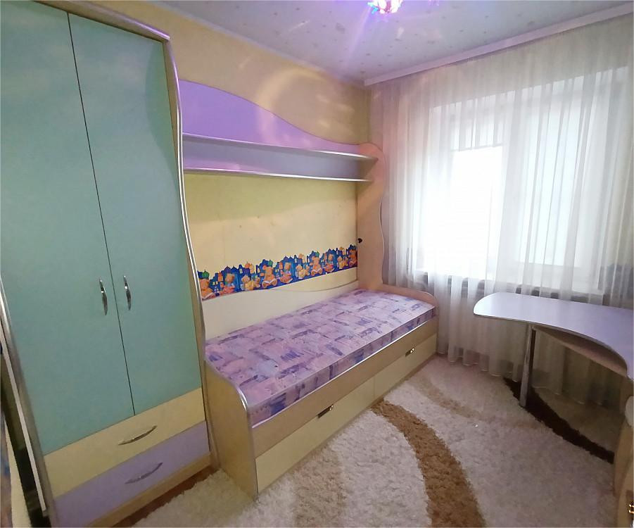 Продается 4 - х комнатная квартира, ул. Днепродзержинская дом 15, арт. 5025