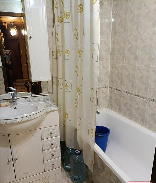 Продается 4 - х комнатная квартира, ул. Днепродзержинская дом 15, арт. 5025